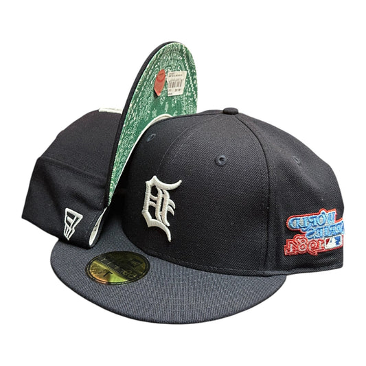 Men's Detroit Tigers New Era Navy Cooperstown Collection 1984 World Series Logo 59FIFTY Paisley Underbill Fitted Hat